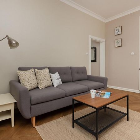 Metro Rondo Onz Apartment By Noclegi Renters Warschau Exterior foto